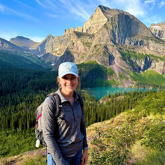 Meet your Posher, Mariah - Picture 1 of 1